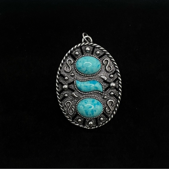 Sarah Coventry Faux Turquoise Pendant - Picture 1 of 3